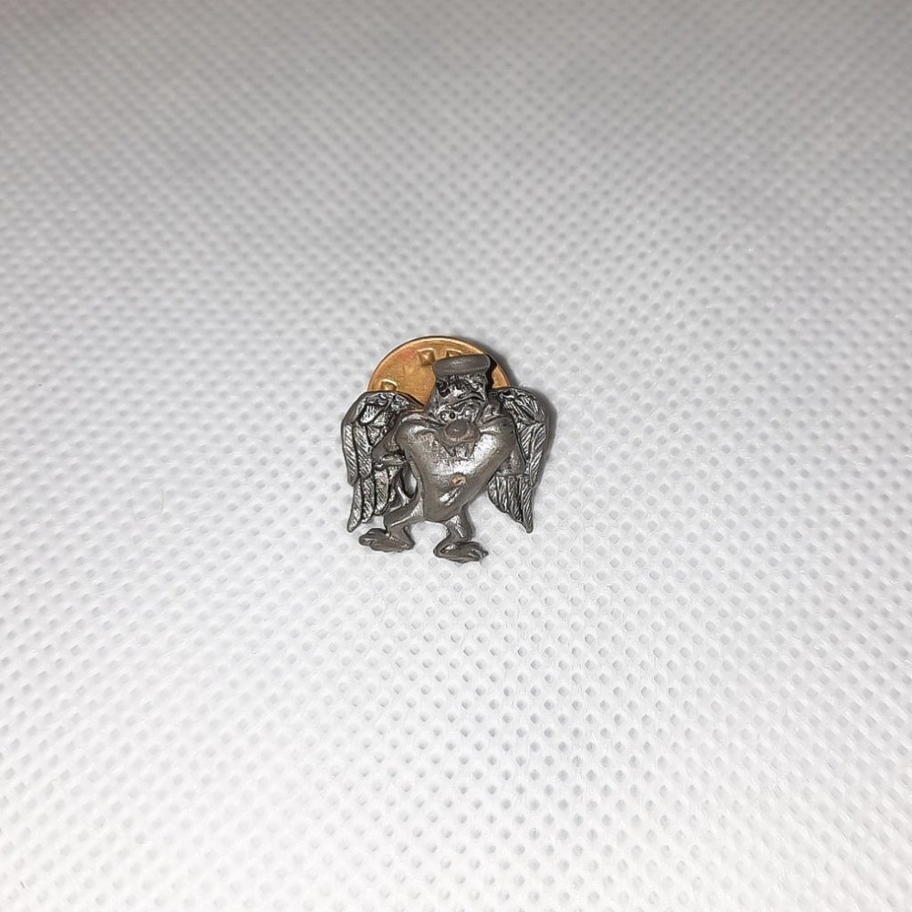 Vintage Tasmanian Devil Lapel Pin - Taz